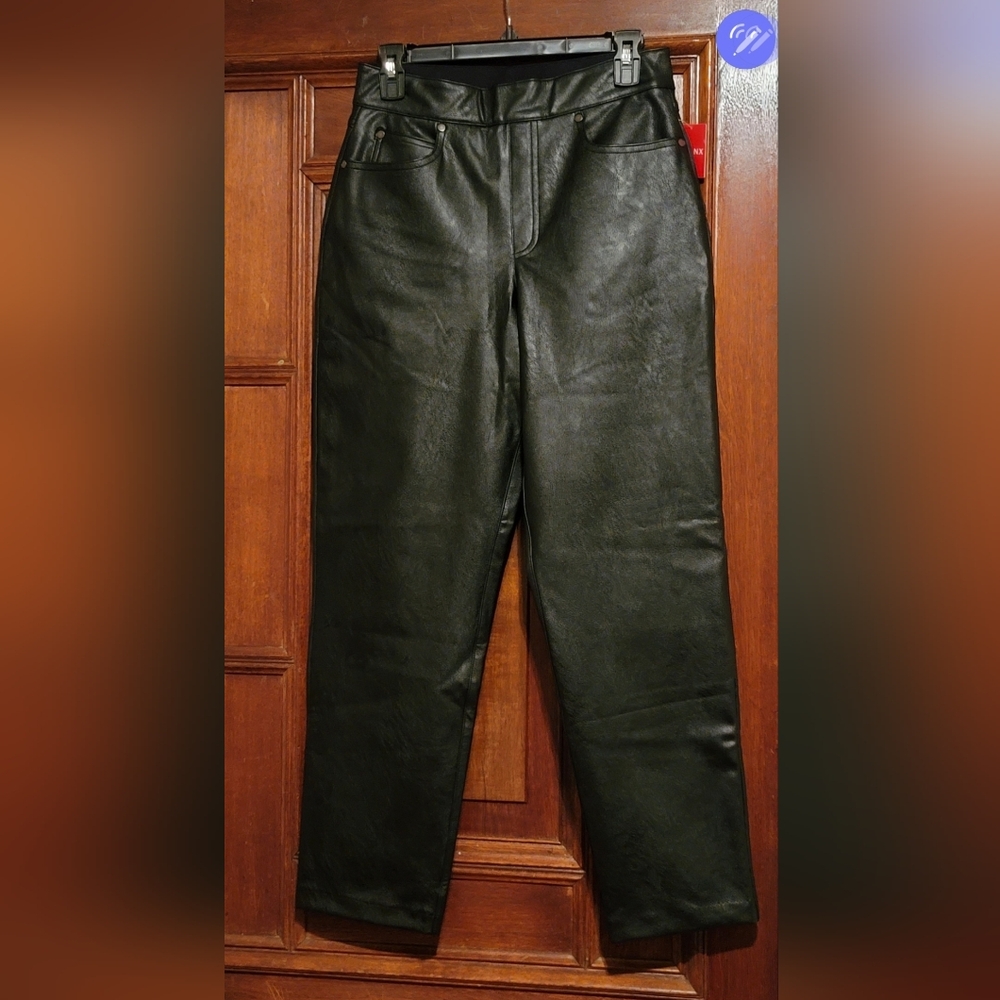 NWT-SPANX Slim Straight Pant Leather-Like Luxe Black- Medium